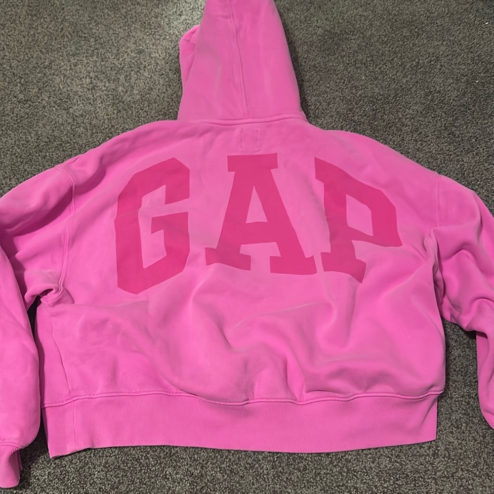 Gap pink women’s hoodie